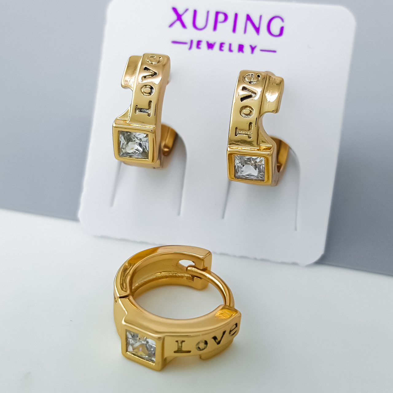Сережки "LOVE" з кубічним цирконієм, медзолото Xuping позолота 18К