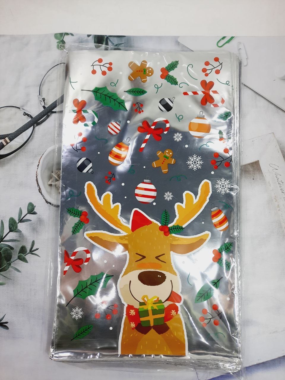 Новорічна фольгована упаковка 20*35 см 100 шт.