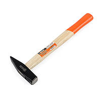 С деревянной ручкой