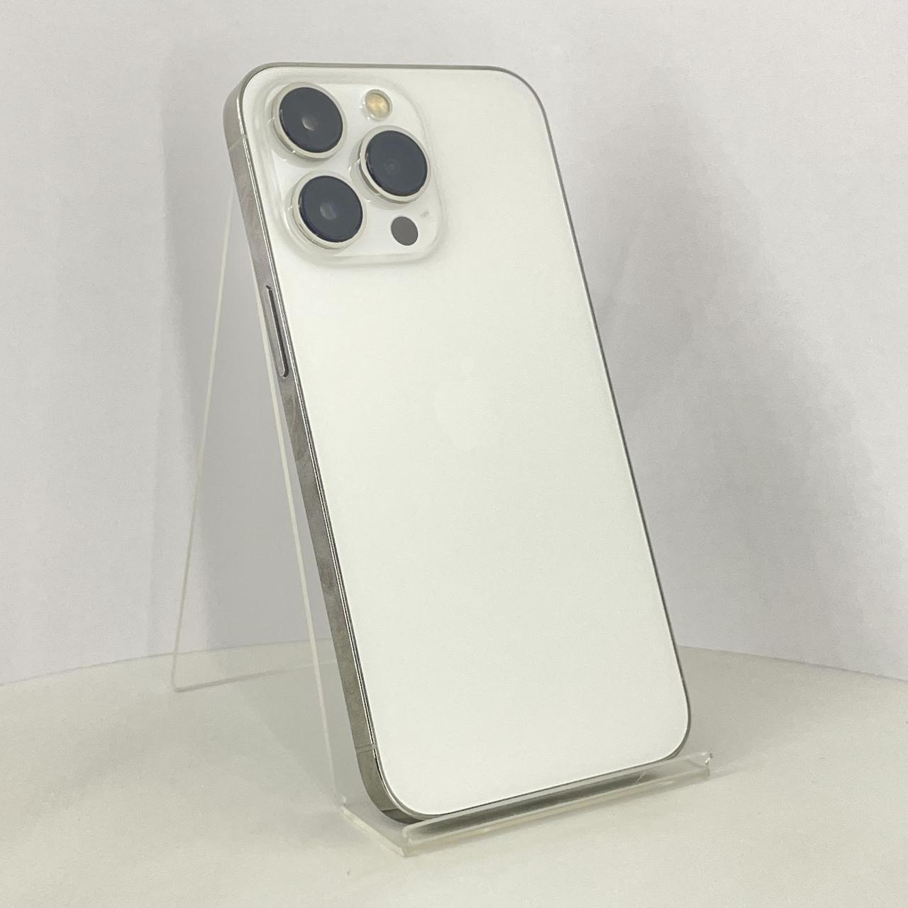 Смартфон Apple iPhone 13 Pro 128GB Silver A2638 (MLVA3ZD/A) (P3F7VM7HX2) "Б/У"