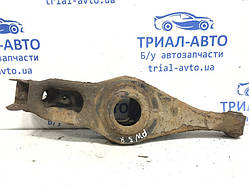 Важіль задньої підвіски нижній поперечний (під пружину) Mitsubishi Pajero Wagon 3 3.2 ДИЗЕЛЬ (б/в)