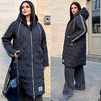 Чорне жіноче зимове пальто