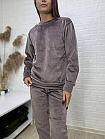 Жіночий спортивний костюм з двохсторонього велюра( плюш) у кольорі капучино