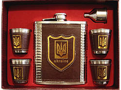 🔥Чоловічий подарунковий набір "Україна": фляга 540 мл з гербом, 4 стопки, лійка, в коробці F5-89 Коричневий