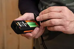 Далекомір Neo Tools 75-206 Black Orange