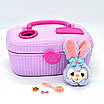 Ігровий набір будиночок валізка з тваринкою М'яка іграшка зайчик Підсвічування звуки ліжко ванна аксесуари, фото 4