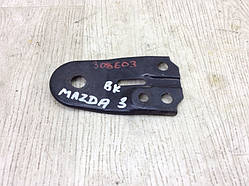Кронштейн передн. лів. MAZDA 3 BK 03-08 B36D-56-H21