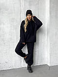 Чорний теплий жіночий спортивний костюм з об'ємним худі з турецької тринитки на флісі, фото 2