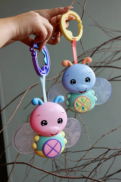 Музична підвіска на коляску Світлячок на прищепці Lolly Dolly