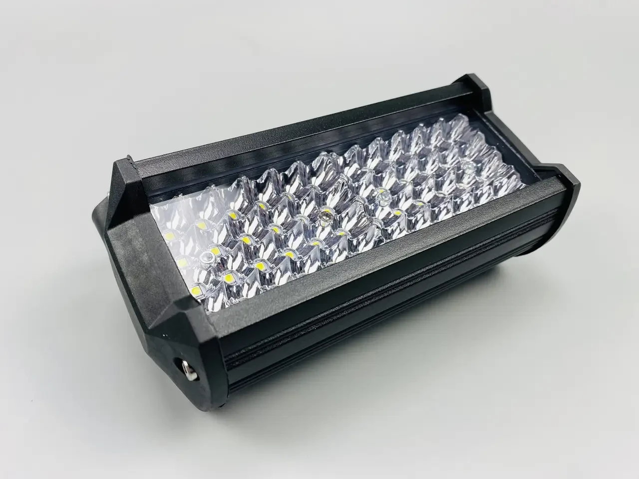 Фара LED прямокутна 144W (48 діодів) Lip chip 3030, 9-32V, IP67, 6000 K 165 мм х 75 мм х 55 мм, фото 1