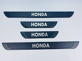 Накладки на пороги Honda Pilot 2015+ (чорний хром-карбон) TAN24