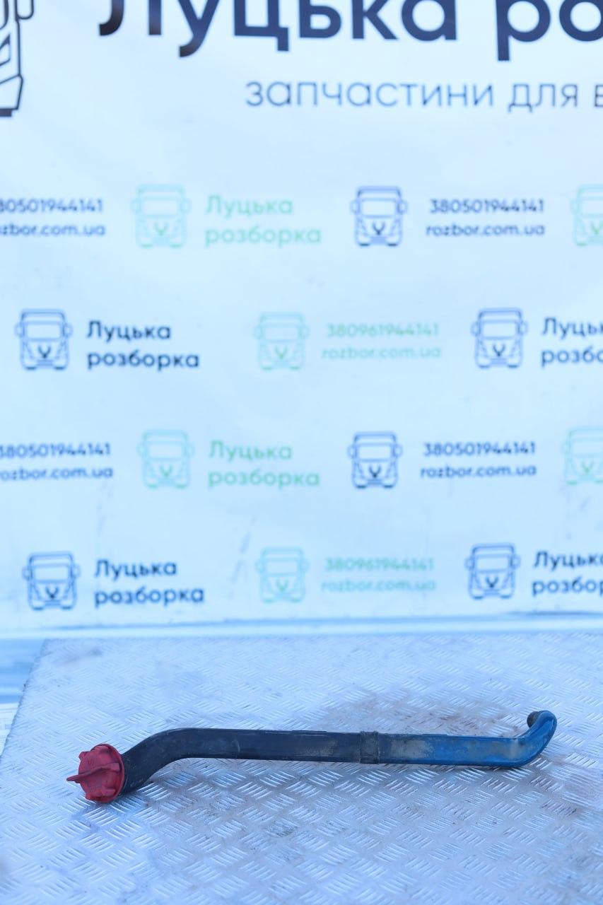 Маслозаливна горловина з кришкою б/в DAF CF 85 (1371323) оригінал, 340х240х630 мм