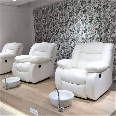 Крісла-реклайнери для педикюру