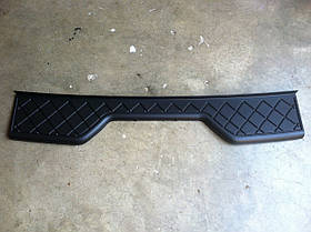 Nissan Armada 2004-2007 Накладка на задній бампер Нова Оригінал