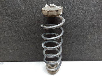 Пружина задньої підвіски AUDI Q5 08-16 8R CPMB 2.0 TFSI 2015 (б/у)