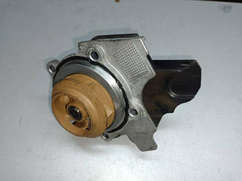 Помпа AUDI Q5 08-16 8R CPMB 2.0 TFSI 2015 (б/у)