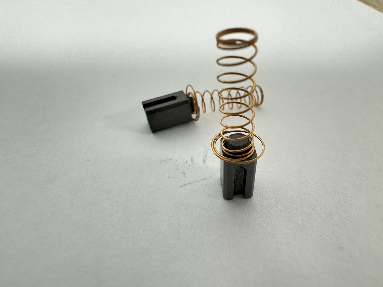 Запасні щітки на кутовий гравер Fixtool Pomogator