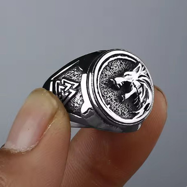 Кільце печатка перстень чоловіче сталеве VIKING WOLF 19 з медичної нержавіючої сталі з Вовком, фото 1