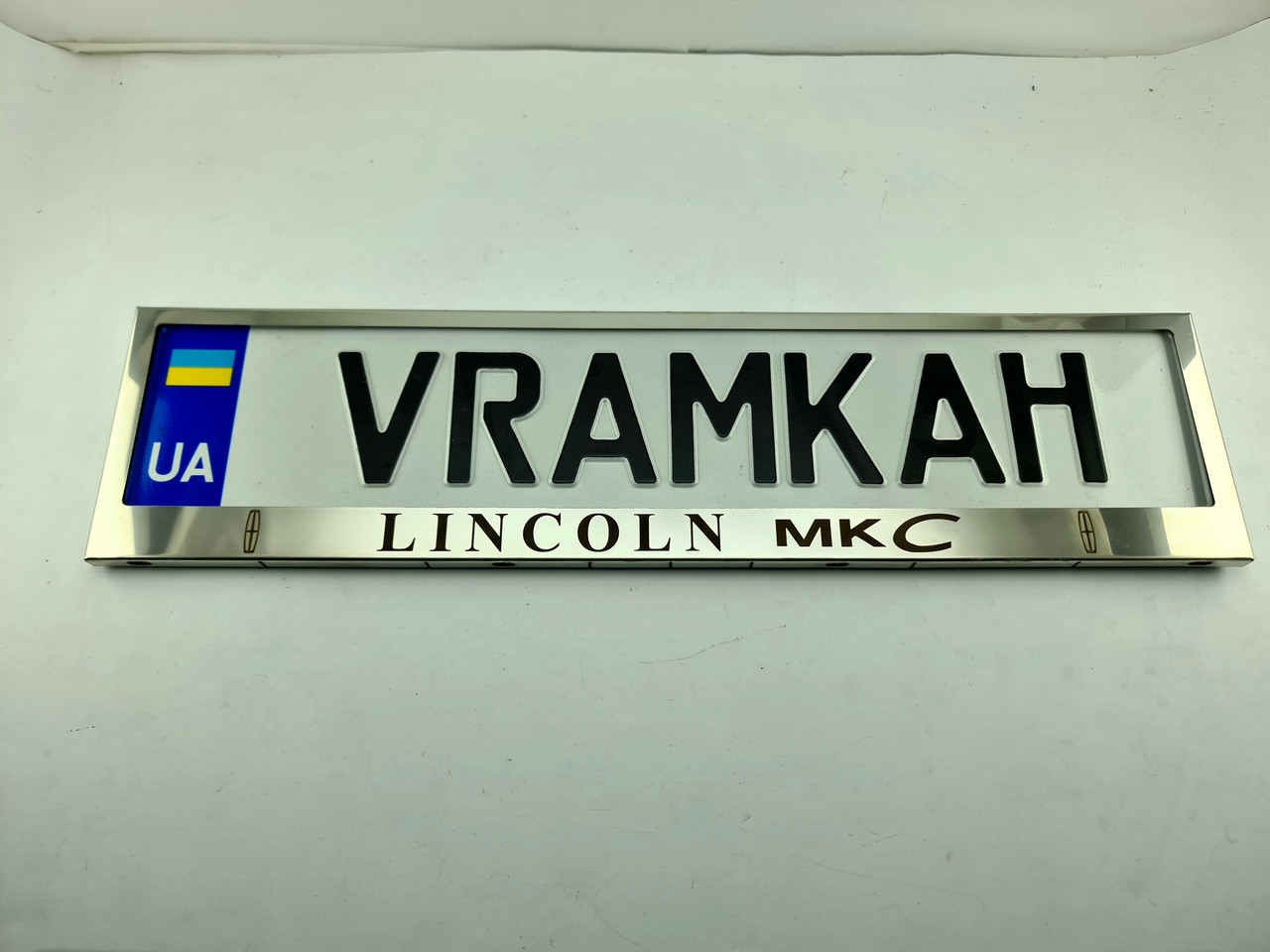 Номерна рамка для авто Lincoln MKC
