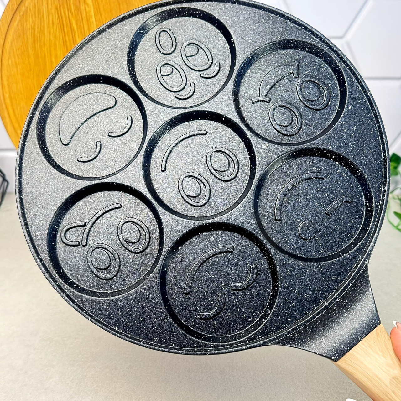 Сковорода для оладок 7 Смайлів 26 см Бежева ручка