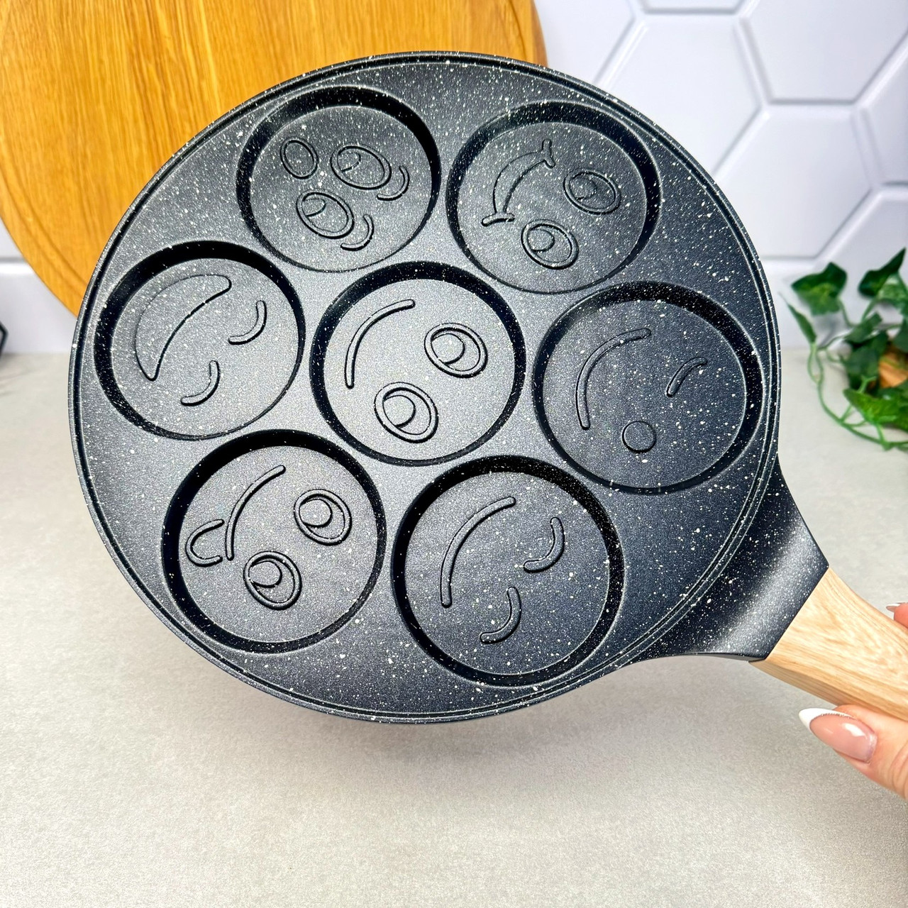 Сковорода для оладок 7 Смайлів 26 см для індукції