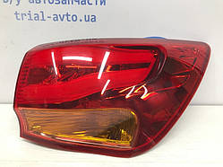 Ліхтар задній зовнішній правий Kia Ceed JD 1.6 DIESEL D4FB 2012 (б/в)