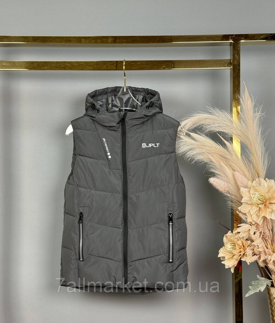 Жилетка підліткова демісезонна з капюшоном на хлопчика 146-170 см (2кв) "DFK" недорого від прямого постачальника