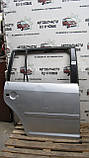 Двері задня права VW Touran (03-10) OE:1T0833056R Дефект: точкова вм'ятина, фото 3