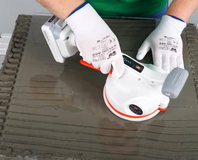 Вакуумная виброприсоска Mechanik PowerFIX Vibro, белая резина, 6