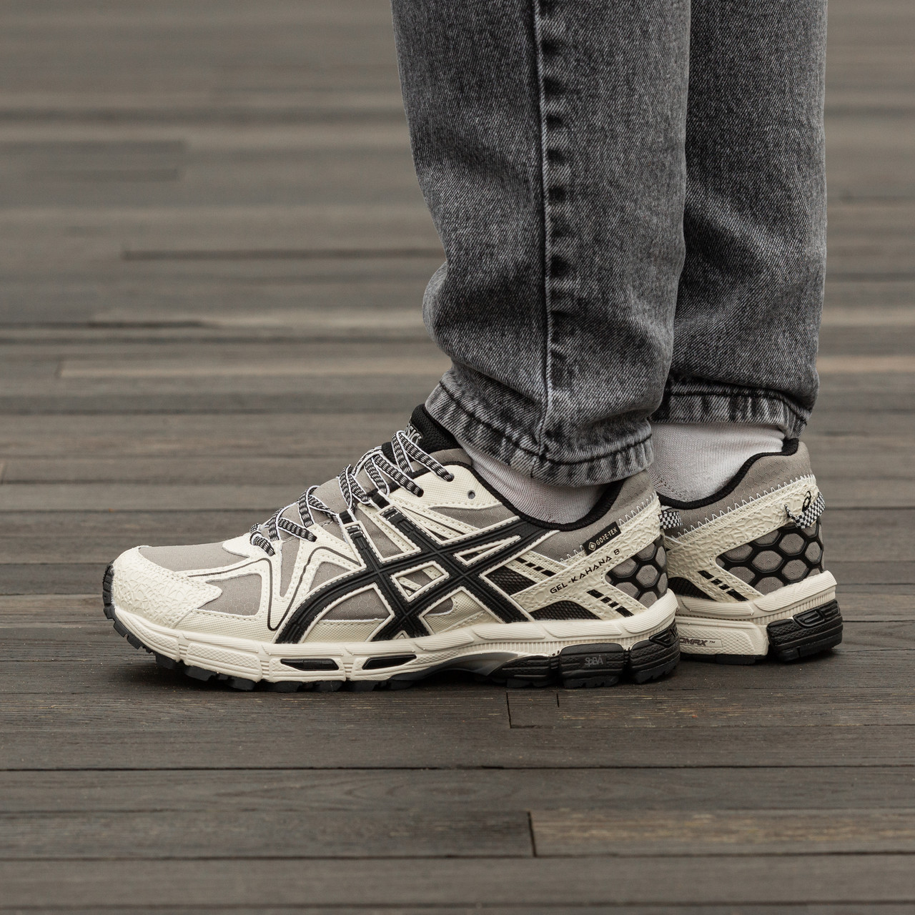 Зимові Чоловічі Кросівки Asics Gel-Kahana 8 Gore-Tex Beige / Асікс Гел-Кахана 8 Гор Текс Бежеві з Чорним