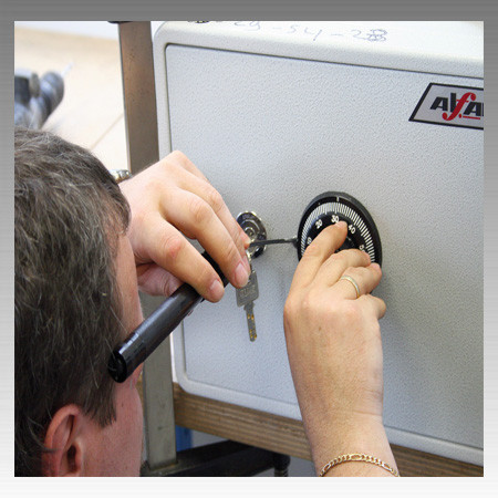 Ведмежатник. Відкрити сейф у Харкові, фото 1