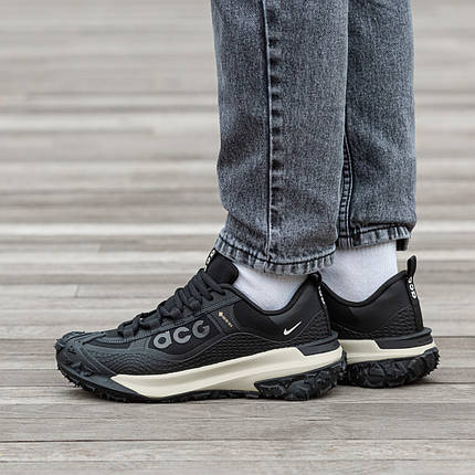 Зимові Чоловічі Кросівки Nike ACG Mountain Fly 2 GTX Low / Найк АСГ Маунтін Флай 2 ГТХ Низькі Чорні з Бежевим, фото 1