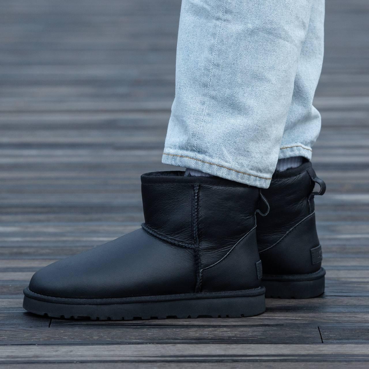Зимові черевики UGG Classic Mini Black Leather | чорні, натуральна шкіра, розміри 36–45 (унісекс)