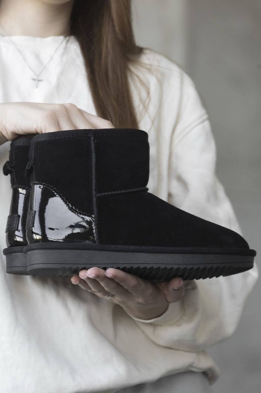 Зимові жіночі черевики UGG Classic Mini Black Metallic | чорні металік, розміри 36–41