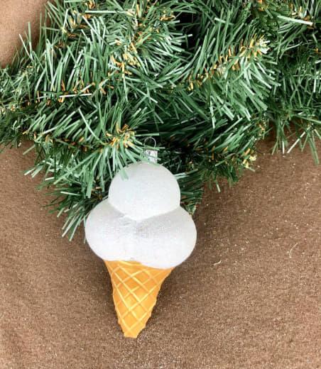 Прикраса на ялинку "Морозиво" 13 см