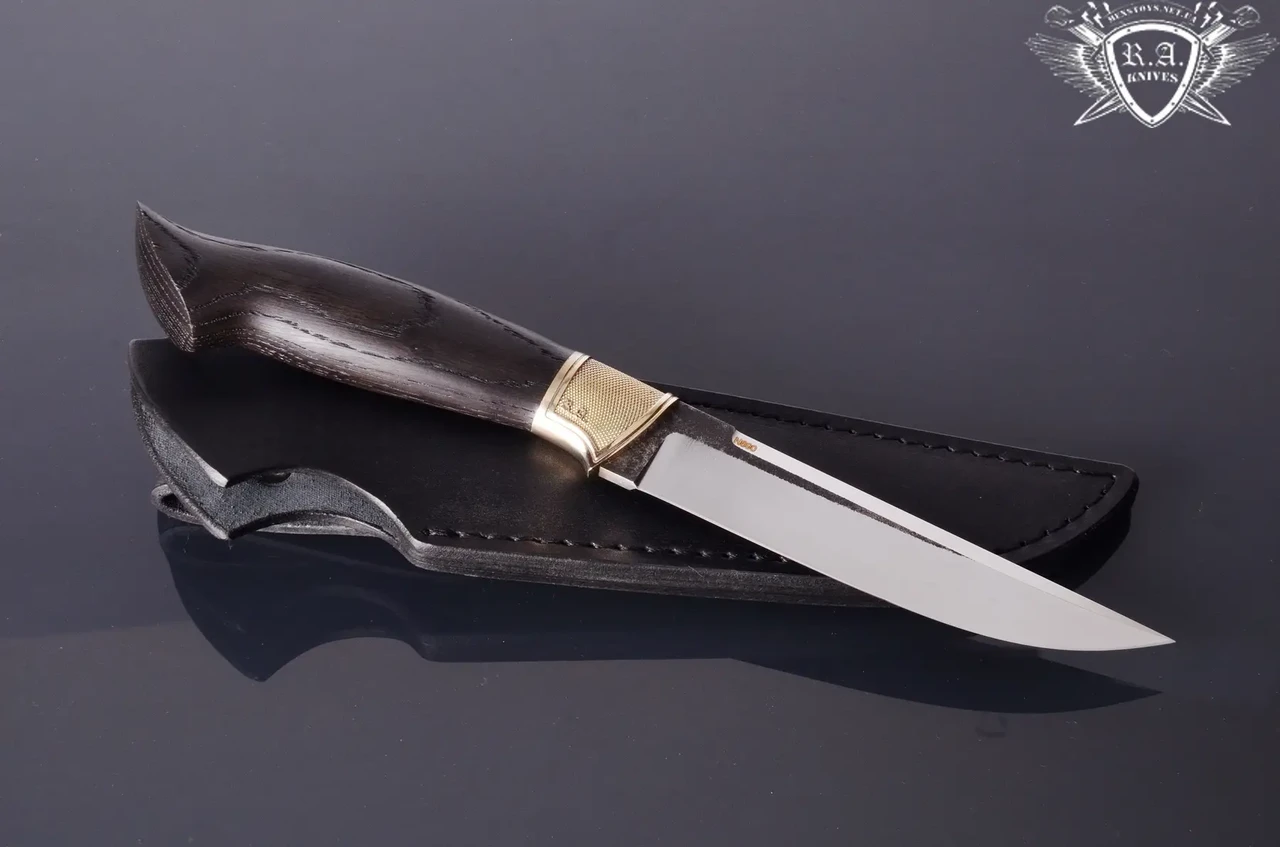 Нож ручной работы "Боевой" 140х27х4.5мм из нержавеющей стали и рукоятью из моренного дуба, фото 1