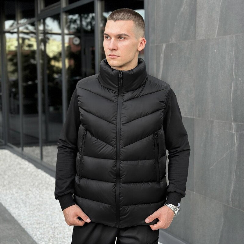 Демісезонна жилетка Pobedov Puffer чорного кольору