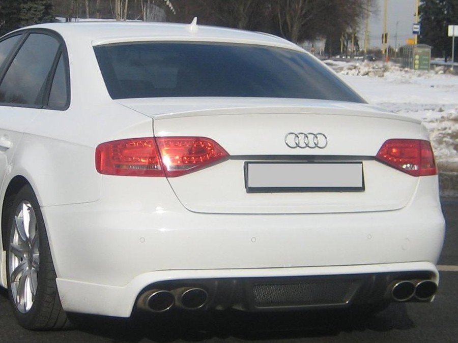 Спойлер-сабля тюнінг Audi A4 B8 у стилі S-line
