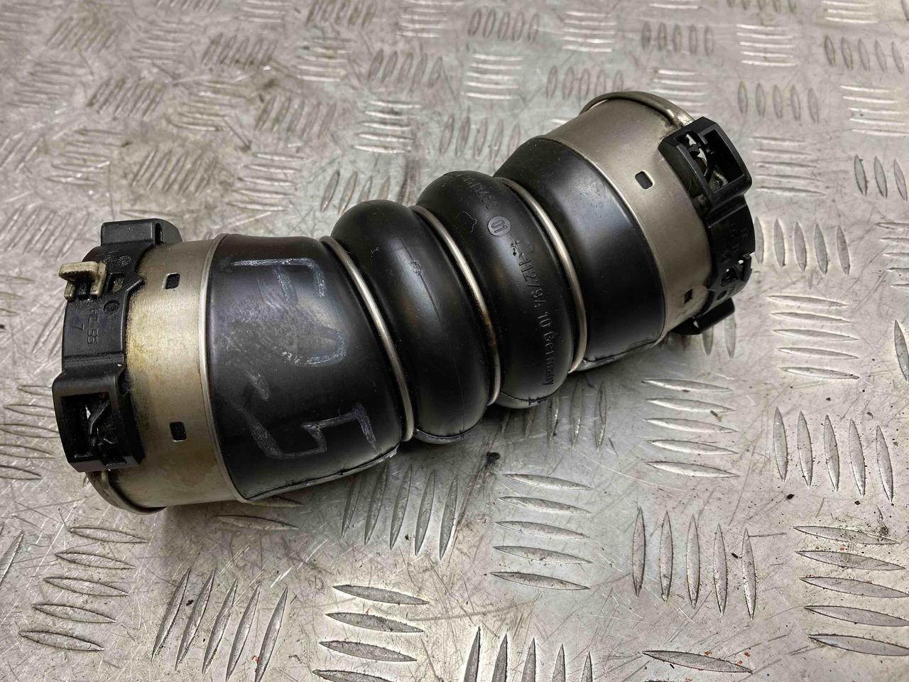 Б/В Патрубок інтеркулера правий BMW X3 F25 F30 F36 F26 N57 11618513450, фото 1