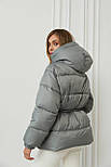 Пуфер куртка з капюшоном куртка зимова коротка з куліскою на талії, фото 5