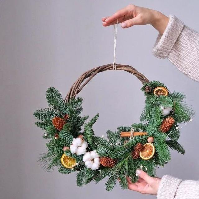 Новорічний вінок на кільці з ротангу
