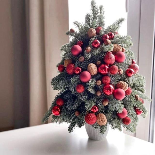Новорічний топіарій Ялинка зі штучних гілочок