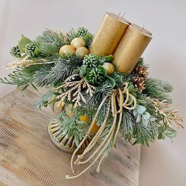 Підсвічник зі штучною хвоєю