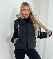 Жіноча модна тепла куртка на блискавці з капюшоном