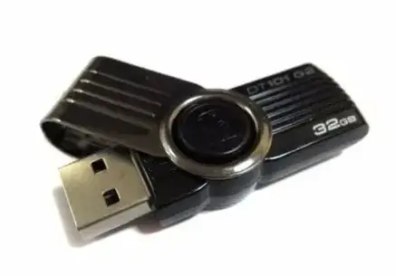 Флешнакопичувач USB 32Gb Kingston DT101 Чорний, Флешка для ПК на 32Gb, фото 2