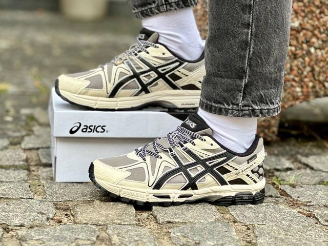 Кроссовки Asics