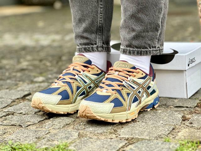 Кроссовки Asics