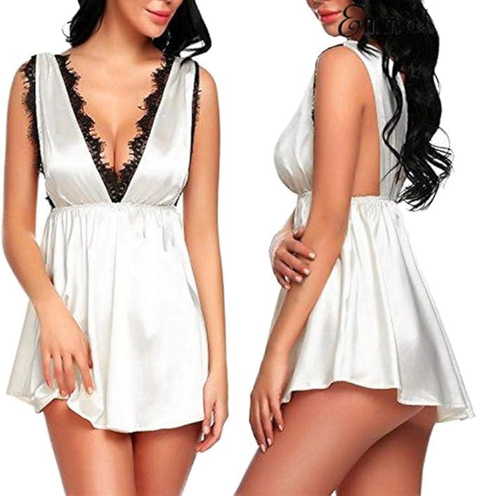 Білий пеньюар жіночий з мереживом, коротка нічна сорочка для сну