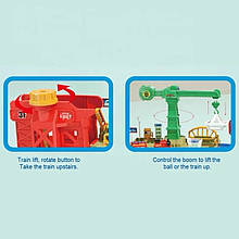 Трек-парковка з підйомником і поїздами