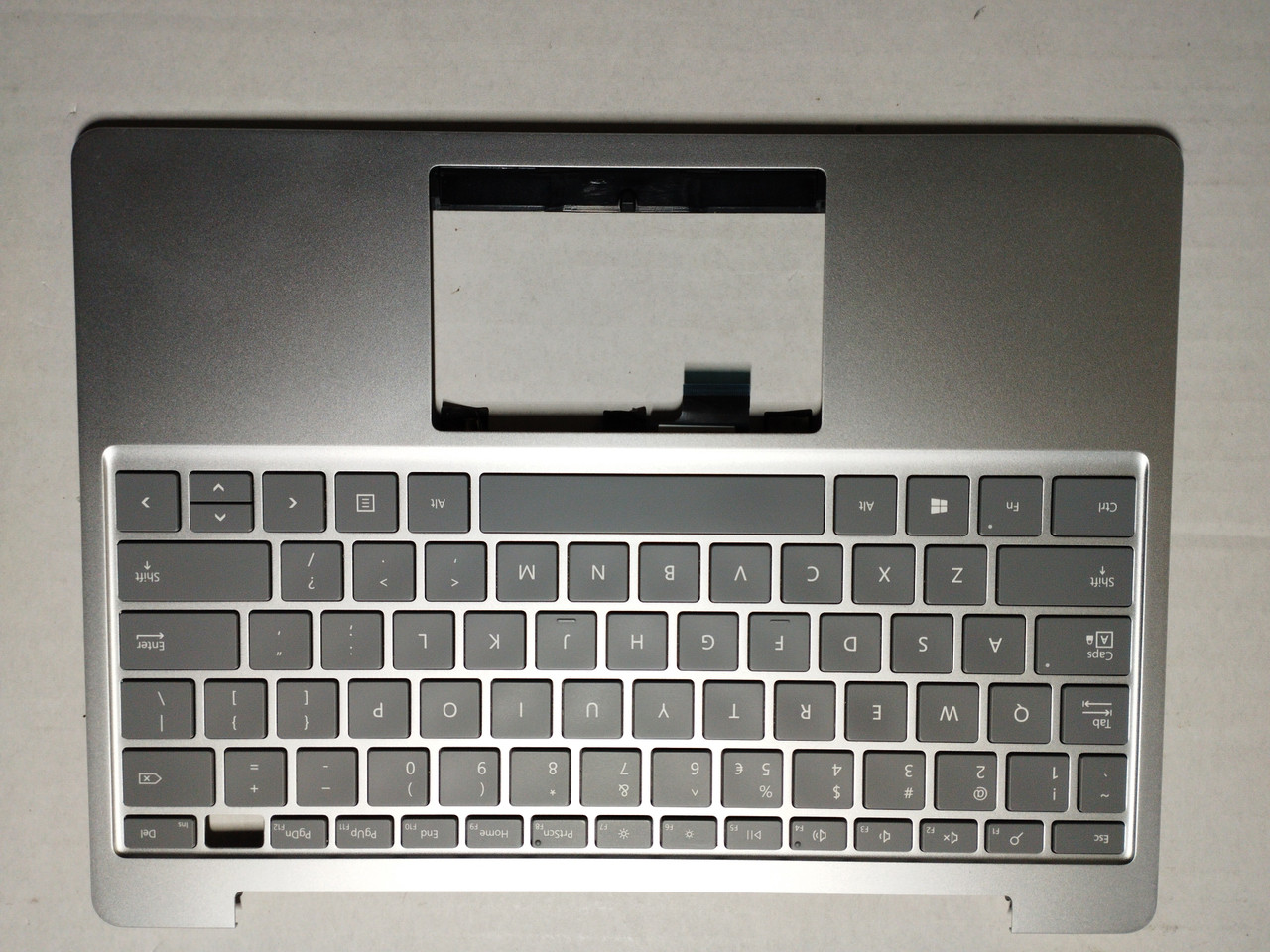 Microsoft Surface Laptop Go (Model 1943) Корпус C (топкейс, середня частина з клавіатурою) б/у